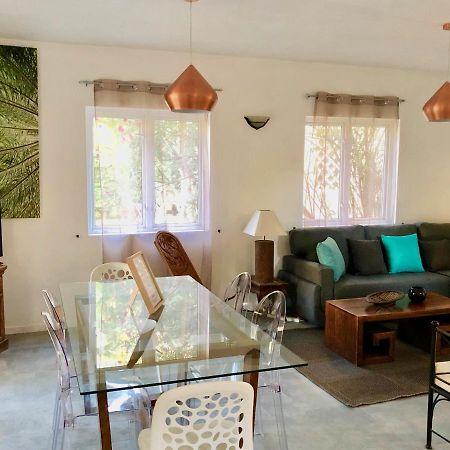 Flic-en-Flacq Beachfront Villa In A Beautiful And Secured Complex מראה חיצוני תמונה