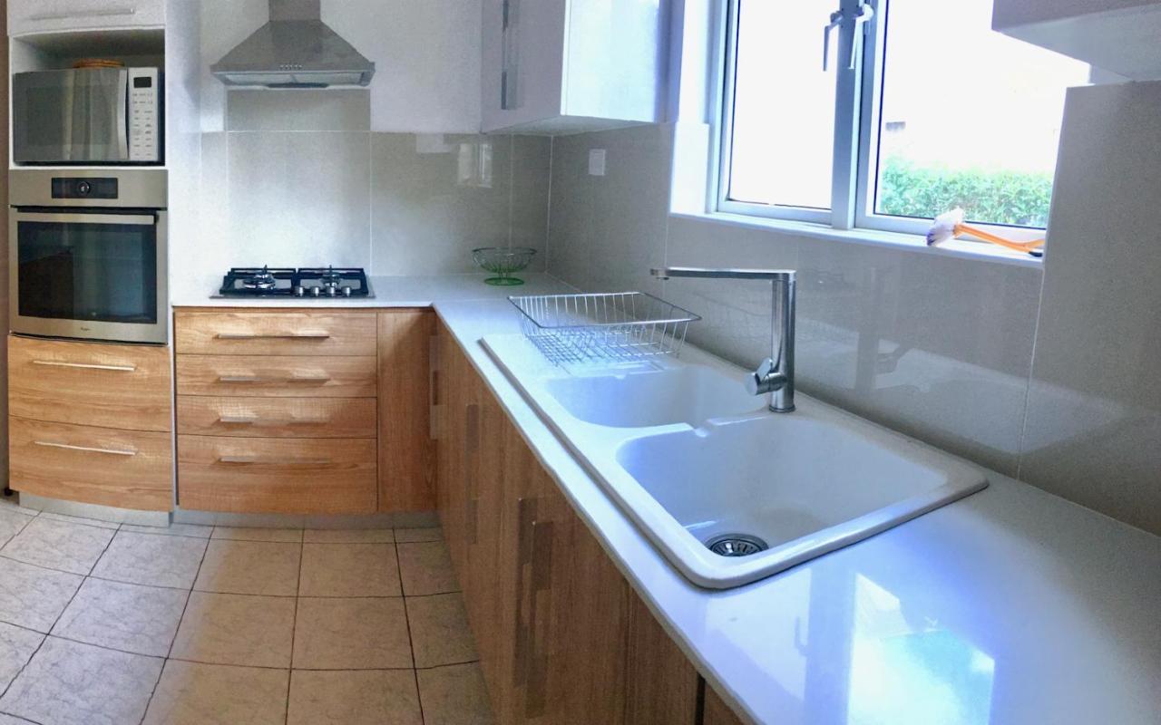 Flic-en-Flacq Beachfront Villa In A Beautiful And Secured Complex מראה חיצוני תמונה