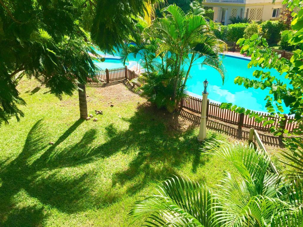 Flic-en-Flacq Beachfront Villa In A Beautiful And Secured Complex מראה חיצוני תמונה